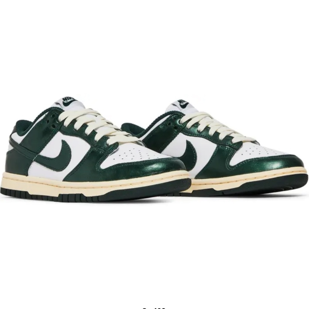 Nike Women’s Dunk Low in Vintage Green